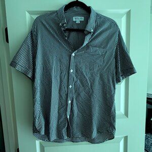 Tommy John Go Anywhere® Performance Un-Tucked Short Sleeve Shirt - Size Med